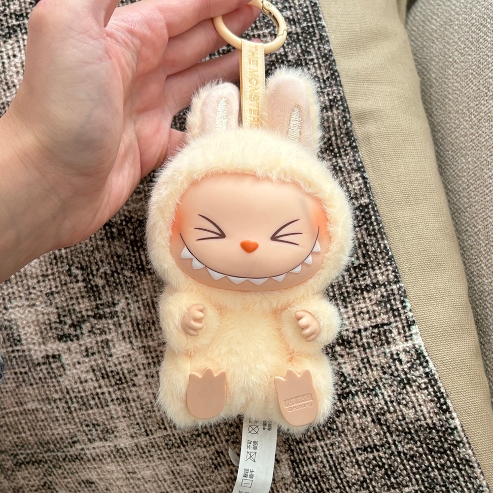 LABUBU